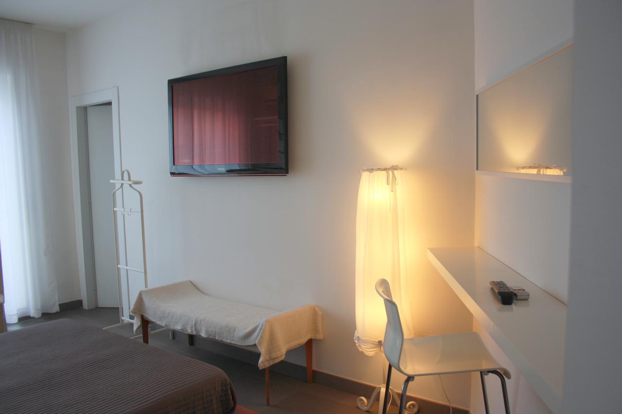 La Locanda Dell'Arte-De Gasperi Napels Buitenkant foto